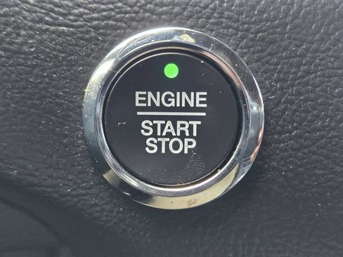 Used 2022 Ford Edge Titanium w/ Equipment Group 301A AWD/4WD image 19