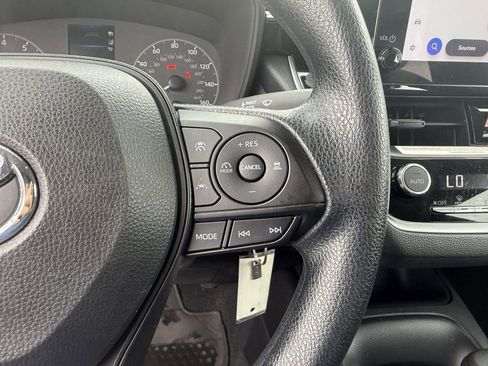 Used 2023 Toyota Corolla LE FWD image 15