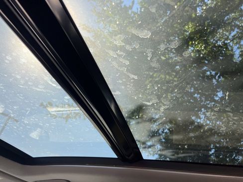 Used 2016 Toyota Highlander Limited image 22