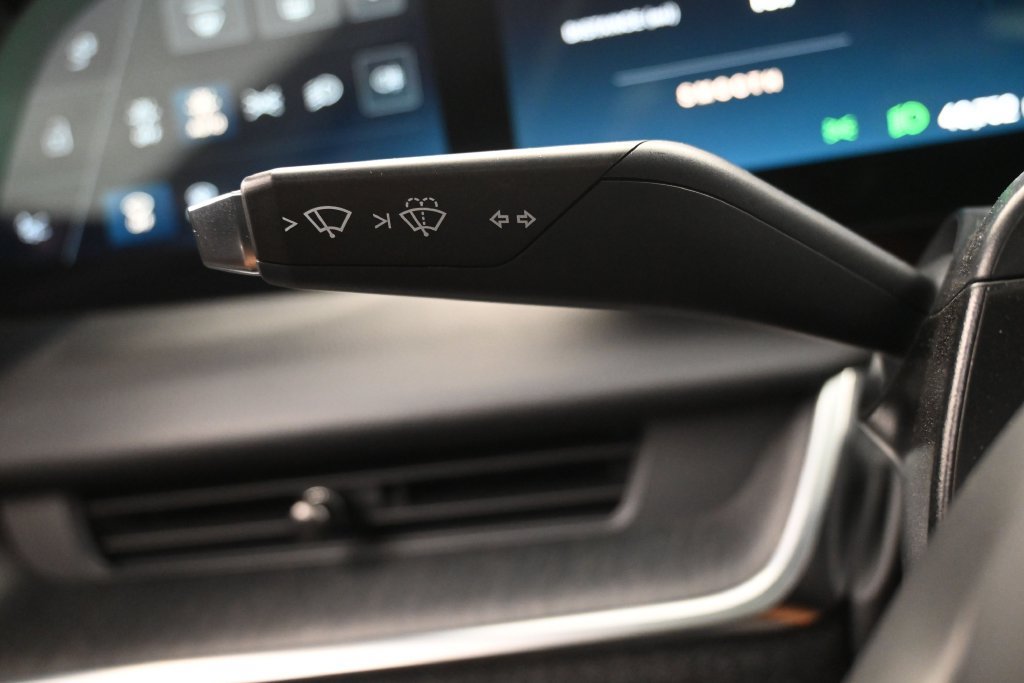 Used 2023 Lucid Air Touring AWD/4WD image 28