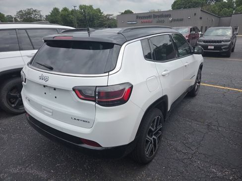 Used 2025 Jeep Compass Limited w/ Elite Group AWD/4WD image 2