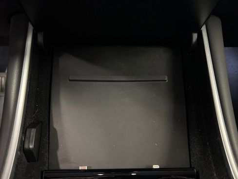 Used 2018 Tesla Model 3 Long Range image 14