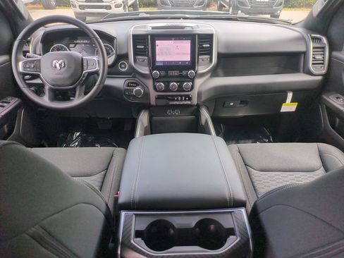 New 2026 RAM 1500 Express AWD/4WD image 16