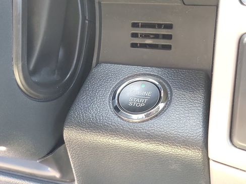 Used 2022 Ford F250 Lariat w/ Lariat Ultimate Package AWD/4WD image 29