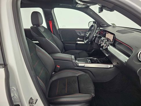 Certified 2025 Mercedes-Benz GLB 35 AMG 4MATIC image 11