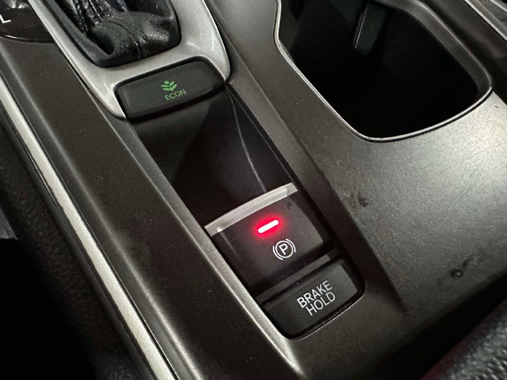 Used 2019 Honda Accord EX image 17