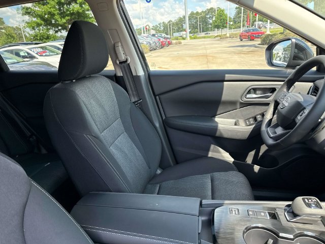 New 2026 Nissan Rogue SV FWD image 11