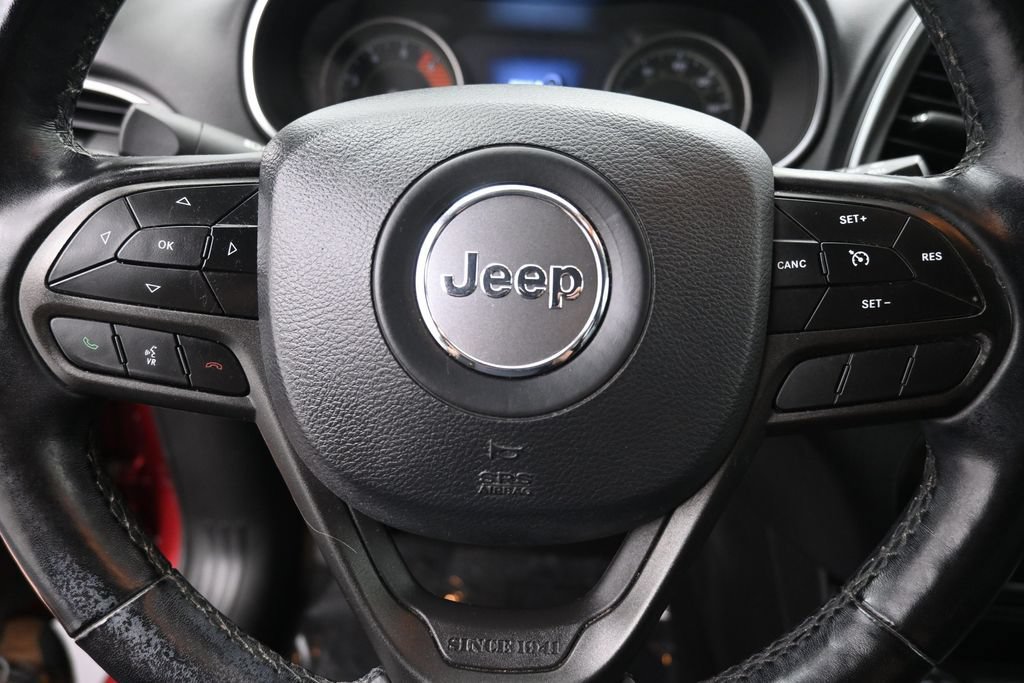 Used 2020 Jeep Cherokee Trailhawk w/ Comfort/Convenience Group AWD/4WD image 13