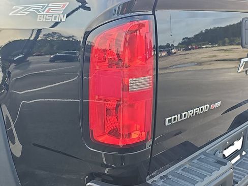 Used 2020 Chevrolet Colorado ZR2 w/ Colorado ZR2 Bison Edition AWD/4WD image 33