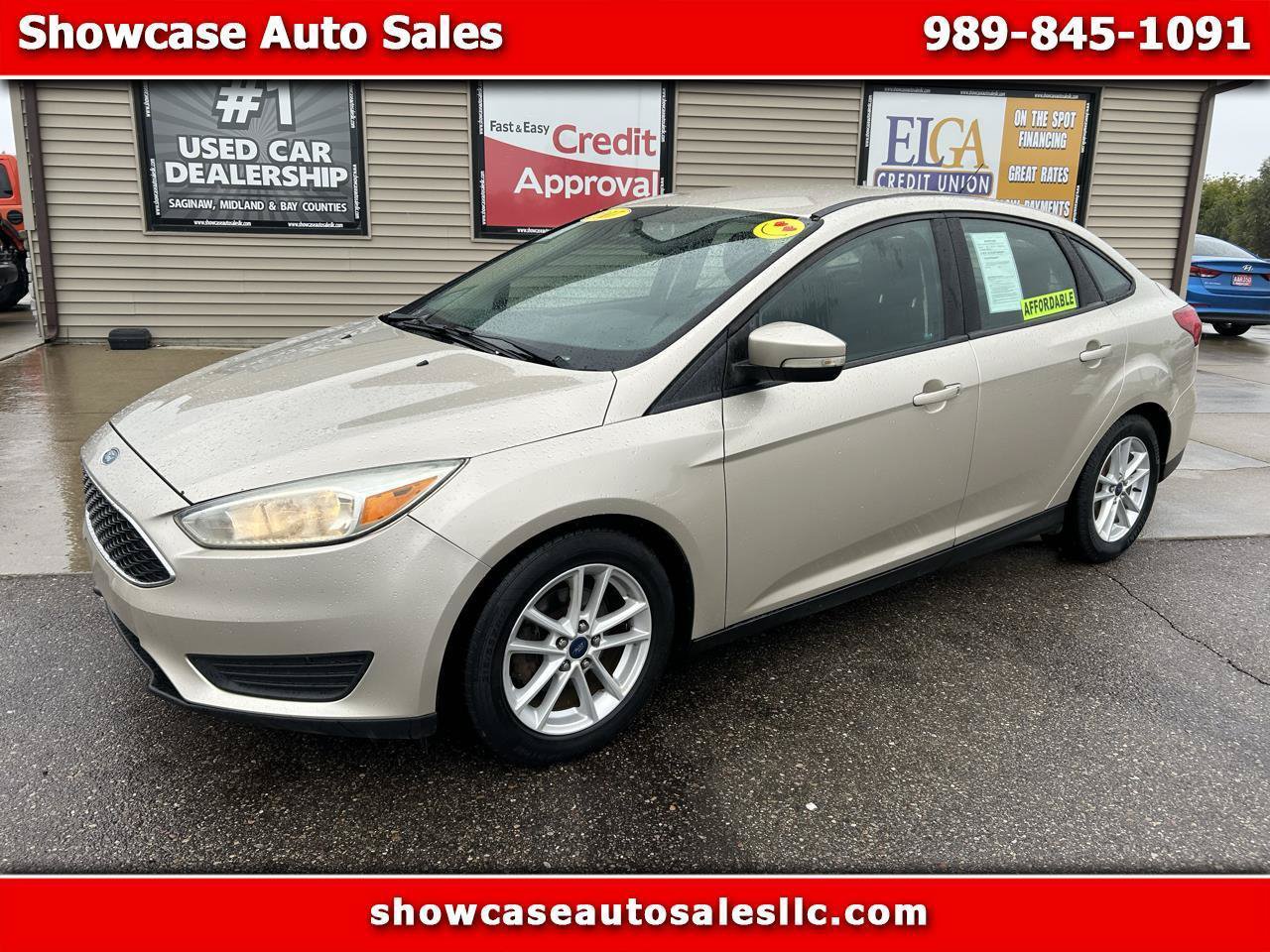 Used 2017 Ford Focus SE FWD image 1