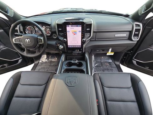 New 2026 RAM 1500 Laramie AWD/4WD image 9