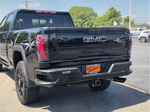 Used 2024 GMC Sierra 2500 AT4 w/ AT4 Premium Plus Package AWD/4WD image 15