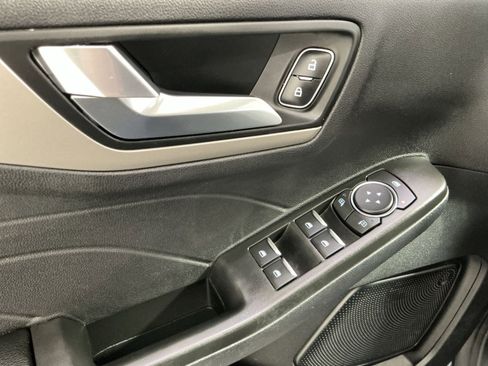 Used 2022 Ford Escape SEL image 23