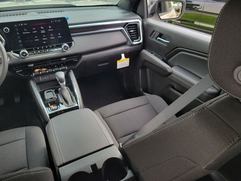 New 2026 GMC Canyon Elevation w/ Convenience Package RWD image 16