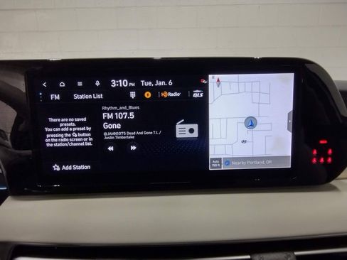 Used 2023 Hyundai Palisade Limited w/ Cargo Package image 35