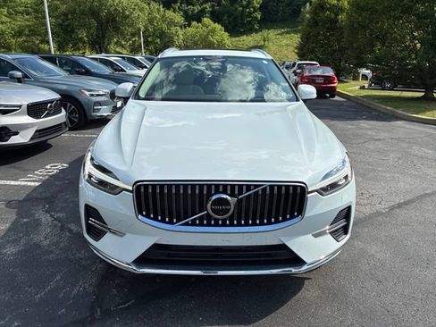 Used 2023 Volvo XC60 T8 Ultimate w/ Climate Package AWD/4WD image 8