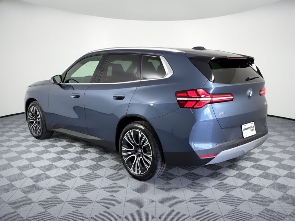 Used 2026 BMW X3 xDrive30i w/ Premium Package AWD/4WD image 3