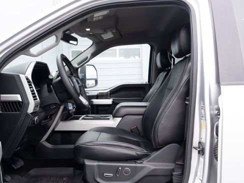 Used 2017 Ford F350 Lariat AWD/4WD image 10