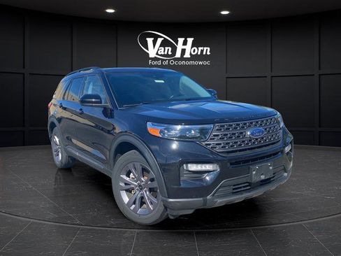 Used 2022 Ford Explorer XLT w/ Equipment Group 202A AWD/4WD image 1