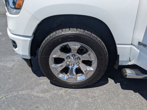 Used 2022 RAM 1500 Big Horn AWD/4WD image 10