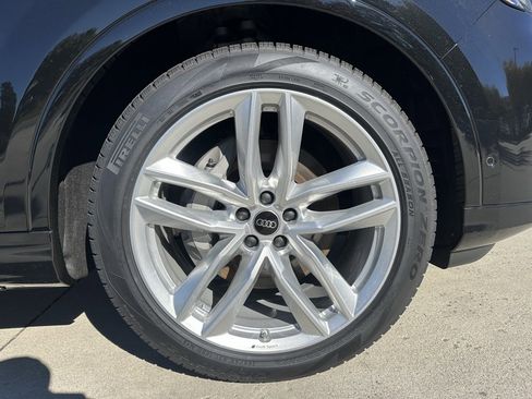 New 2025 Audi Q7 3.0T Premium Plus image 7
