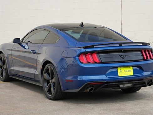 Used 2022 Ford Mustang Coupe w/ Black Accent Package RWD image 35