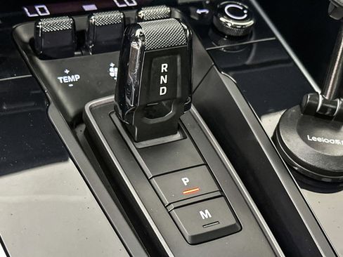 Used 2022 Porsche 911 Turbo S image 20