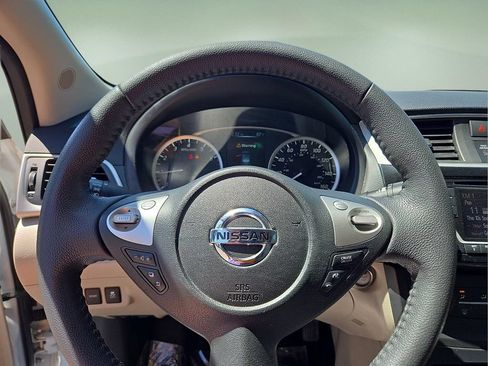 Used 2017 Nissan Sentra SV FWD image 15