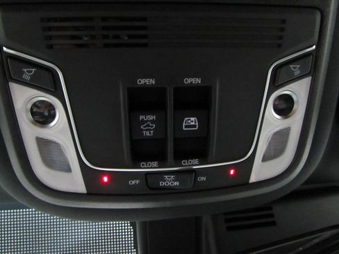Used 2023 Honda Ridgeline Black Edition image 19