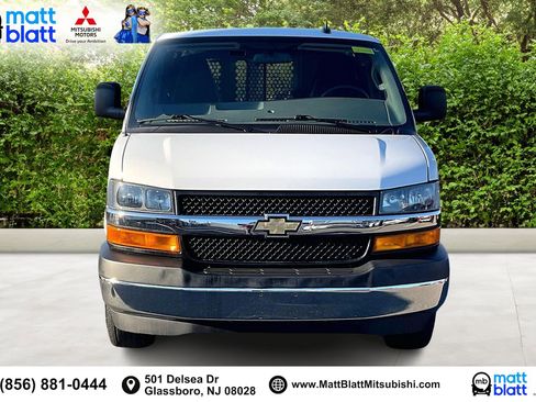 Used 2024 Chevrolet Express 2500 Work Van w/ Driver Convenience Package image 3