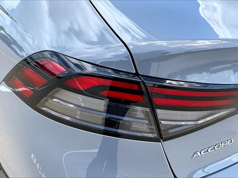 Used 2025 Honda Accord Touring image 29
