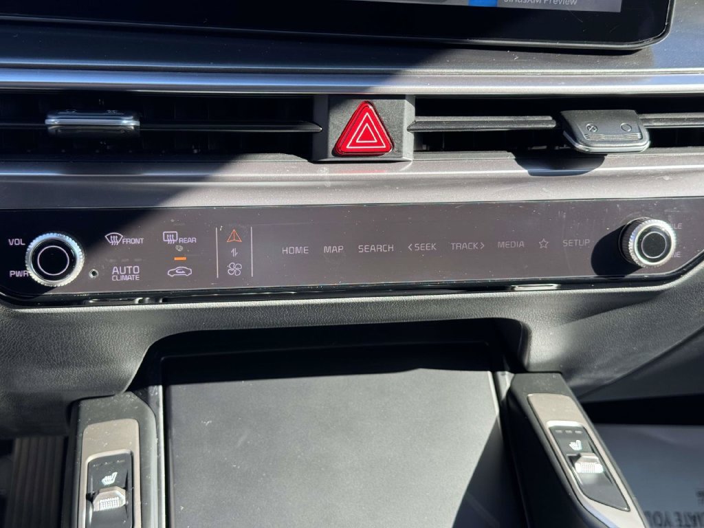 Used 2025 Kia Sorento EX AWD/4WD image 30