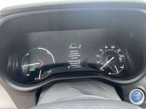 Used 2023 Toyota Sienna XSE image 12