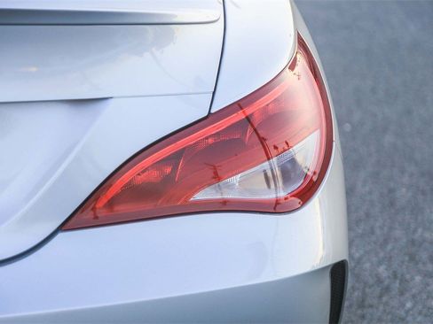 Used 2019 Mercedes-Benz CLA 250 image 9