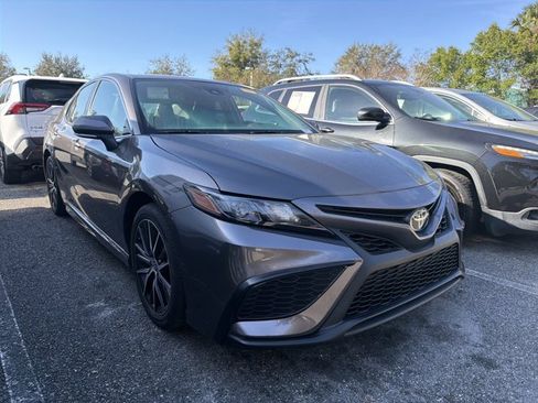 Certified 2024 Toyota Camry SE image 1