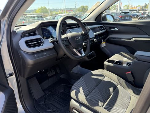 New 2027 Chevrolet Bolt LT w/ Comfort Package FWD image 9