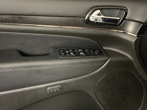 Used 2020 Jeep Grand Cherokee High Altitude RWD image 13