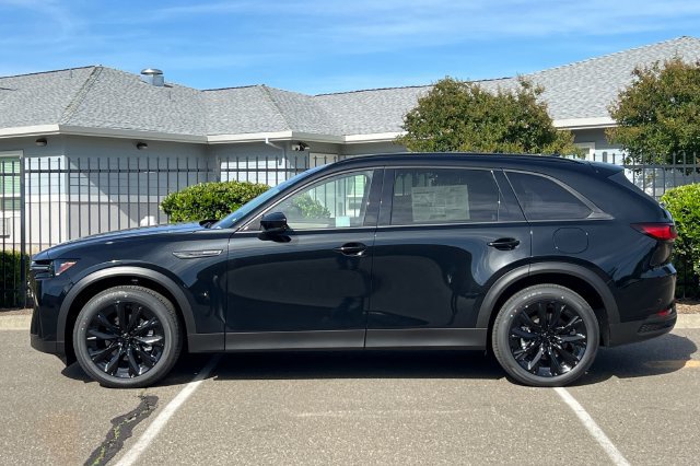 New 2026 MAZDA CX-90 Plug-In Hybrid w/Premium Sport AWD/4WD image 9