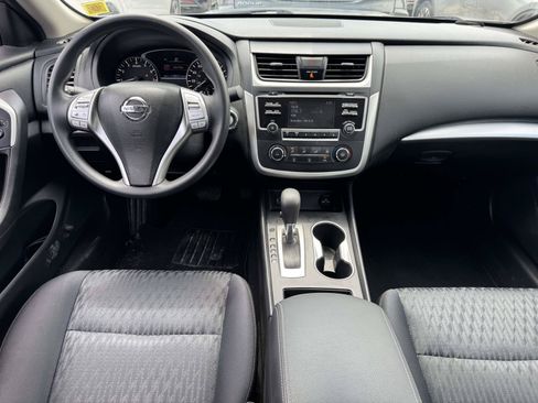 Used 2018 Nissan Altima 2.5 S w/ S Convenience Package FWD image 10