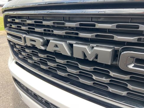Used 2023 RAM 1500 Big Horn AWD/4WD image 11