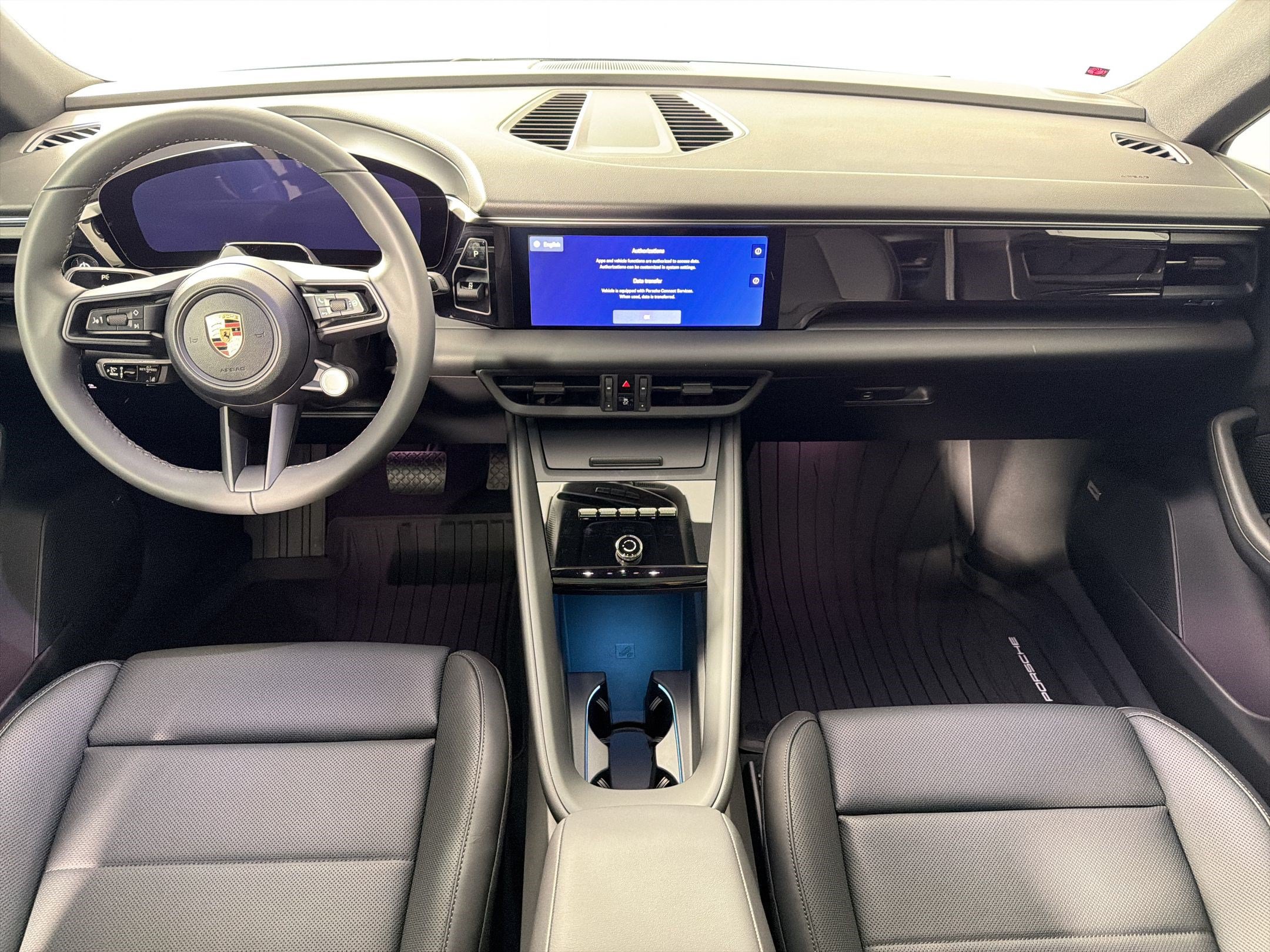 Used 2026 Porsche Macan Electric RWD image 17