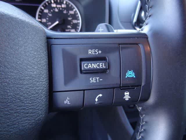Used 2025 Nissan Rogue SV FWD image 18