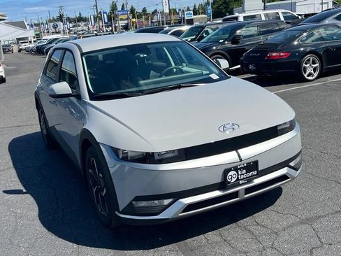 Used 2024 Hyundai Ioniq 5 SE AWD/4WD image 7