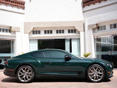 Used 2023 Bentley Continental GT V8 image 5