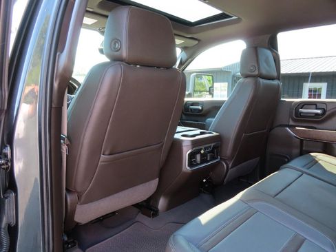 Used 2021 GMC Sierra 3500 Denali w/ Denali Ultimate Package AWD/4WD image 47