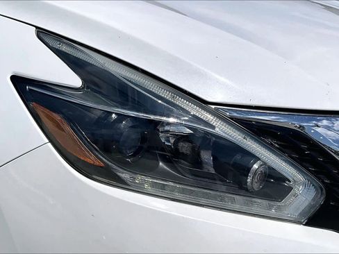 Used 2018 Nissan Murano SL AWD/4WD image 25