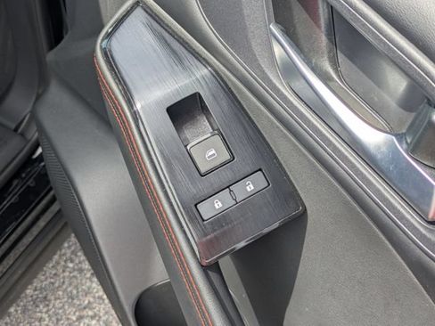 Used 2025 Nissan Rogue SV AWD/4WD image 36