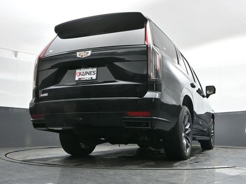 Used 2023 Cadillac Escalade Sport image 41