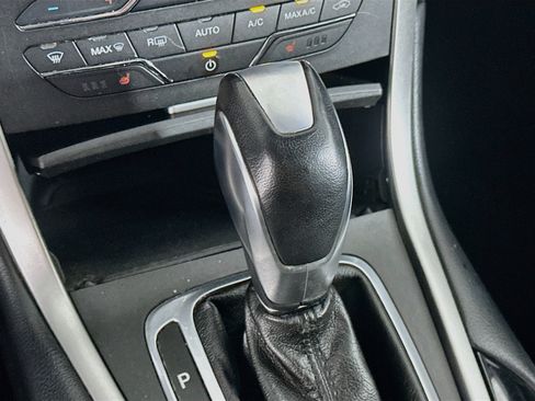 Used 2016 Ford Edge SEL w/ Equipment Group 201A FWD image 26