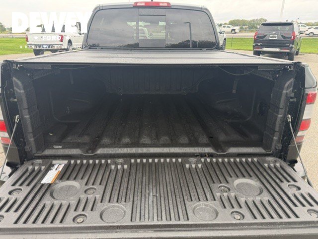 Used 2023 Nissan Frontier PRO-4X w/ Pro Convenience Package AWD/4WD image 8